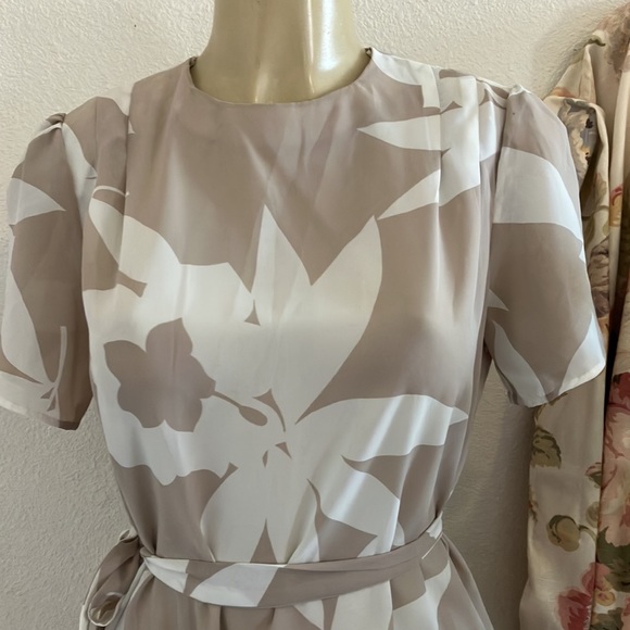 Vintage Dress Tan and Cream Chiffon Hand Made Dress with Tie Belt midi - Picture 3 of 12